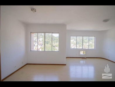 Apartamento no Bairro Velha em Blumenau com 3 Dormitórios (1 suíte) e 122 m²