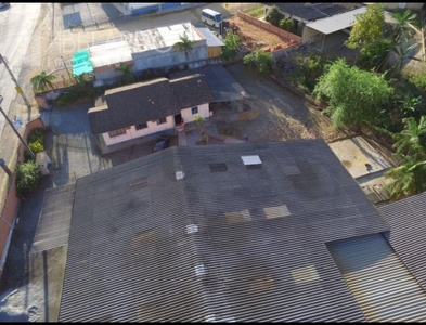 Casa no Bairro Escola Agrícola em Blumenau com 3 Dormitórios (1 suíte) e 118 m²