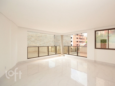Apartamento à venda em São Pedro com 137 m², 4 quartos, 2 suítes, 3 vagas