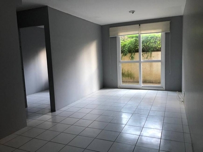 Apartamento com 2 Quartos e 1 banheiro para Alugar, 70 m² por R$ 1.400/Mês