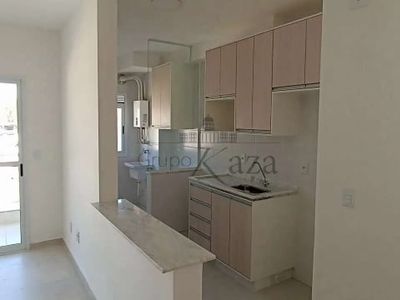 Apartamento com 3 quartos para alugar na rua bartolomeu fernandes faria, centro, jacareí, 72 m2 por r$ 2.173