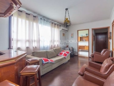 Apartamento com 3 quartos para alugar na rua catumbi, 339, medianeira, porto alegre, 121 m2 por r$ 2.900