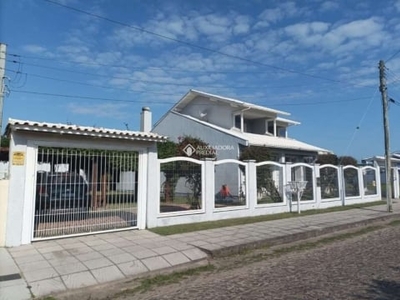 Casa com 3 quartos à venda na das petunias, 3723, capão novo, capão da canoa, 288 m2 por r$ 860.000