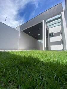 Casa com 3 Quartos e 2 banheiros à Venda, 103 m² por R$ 295.000