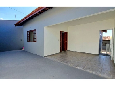 Casa em Jardim Peabiru, Botucatu/SP de 130m² 2 quartos à venda por R$ 318.000,00