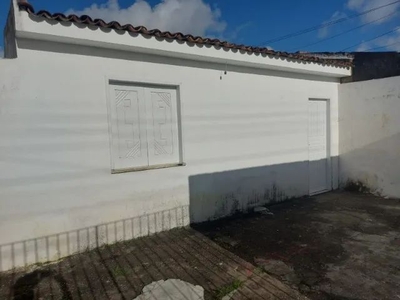 Casa no Conj. Luís Alves I