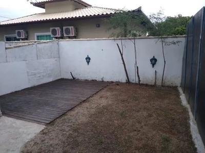 Quitinete com quintal independente em São José