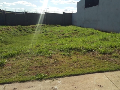 Terreno em Centro, Bauru/SP de 302m² à venda por R$ 198.000,00