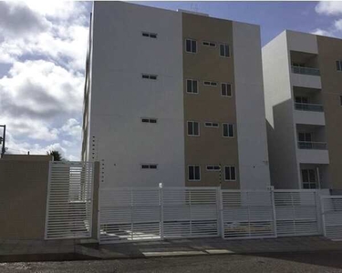 Apartamentos com 02 e 03 quartos, prédio com elevador, no Cristo. Doc. inclusa!