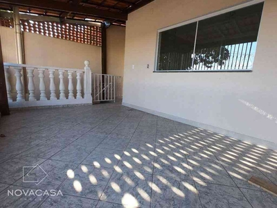 Casa com 3 quartos à venda no bairro São João Batista (venda Nova), 130m²