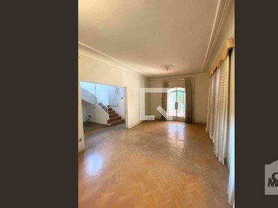 Casa com 4 quartos à venda no bairro Lourdes, 324m²