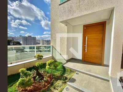 Casa com 4 quartos à venda no bairro Nova Gameleira, 224m²
