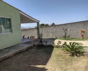 Casa para venda possui 110 metros quadrados com 2 quartos em Campo Alegre - Nova Iguaçu