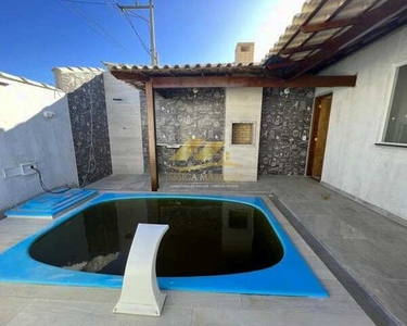 Linda casa com 2 quartos, área gourmet e piscina pronta para morar em Unamar - Cabo Frio