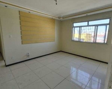 Vendo Excelente apt no Edifício Aperipê na Av Desembargador Maynard