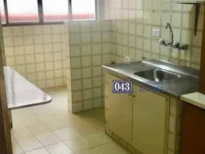 Apartamento com 3 dormitórios para alugar, 68 m² por R$ 1.750,00/mês - Centro - Londrina/P