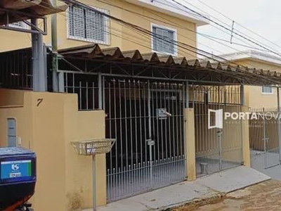 Casa com 2 dormitórios para alugar, 80 m² por R$ 2.071,00/mês - Vila Cercado Grande - Embu
