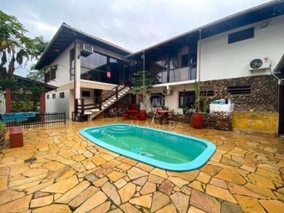 Casa para alugar, 228 m² por r$ 7.000,00/mês - garcia - blumenau/sc