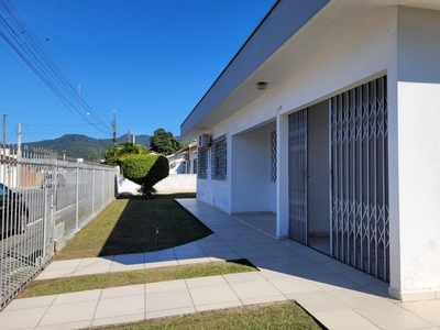 Casa em Centro, Camboriú/SC de 588m² 3 quartos à venda por R$ 1.499.000,00
