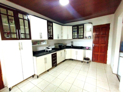 Casa em Flores, Manaus/AM de 124m² 3 quartos à venda por R$ 349.000,00