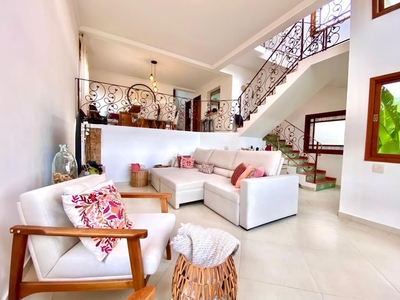 Casa em Granja Viana, Cotia/SP de 325m² 3 quartos à venda por R$ 1.279.000,00