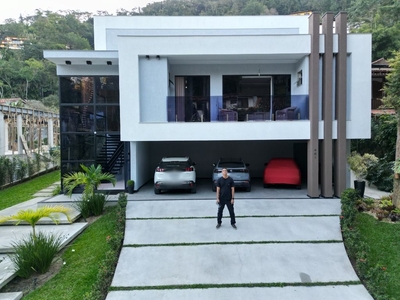 Casa em Itaipu, Niterói/RJ de 382m² 4 quartos à venda por R$ 3.499.000,00
