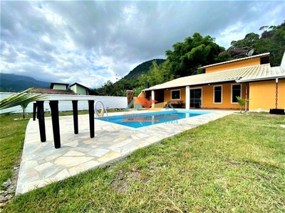 Casa em Massaguaçu, Caraguatatuba/SP de 160m² 4 quartos à venda por R$ 769.000,00
