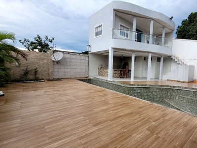 Casa em Planalto, Manaus/AM de 350m² 5 quartos à venda por R$ 949.000,00