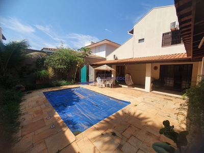 Casa em Vila Harmonia, Araraquara/SP de 290m² 4 quartos à venda por R$ 669.000,00