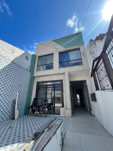 Linda Casa no Centro - Oportunidade!! +