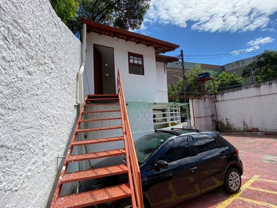 Sala em Jardim Lambreta, Cotia/SP de 30m² para locação R$ 1.050,00/mes