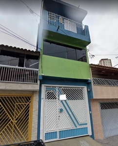 Sobrado em Vila Campestre, São Paulo/SP de 600m² 4 quartos à venda por R$ 549.000,01