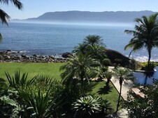 Casa à venda ou aluguel por temporada no bairro Praia Curral em Ilhabela