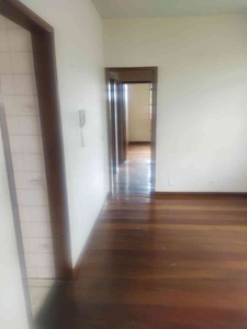 Apartamento com 3 quartos para alugar no bairro Jaraguá, 100m²