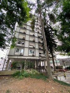 Apartamento para aluguel possui 117 metros quadrados com 3 quartos