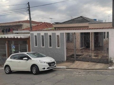 CASA TÉRREA NA VILA EMA COM 140 m² de área construída