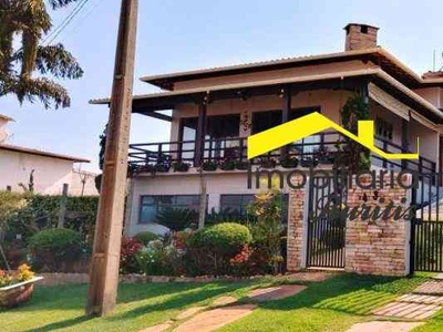 Casa com 4 quartos à venda no bairro Água Limpa, 400m²