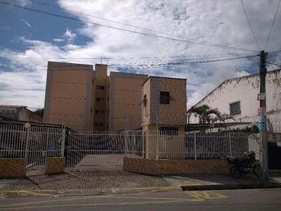 Apartamento com 3 dormitórios para alugar, 80 m² por R$ 1.599,00/mês - Centro - Fortaleza/