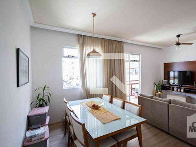 Apartamento com 3 quartos à venda no bairro Castelo, 85m²