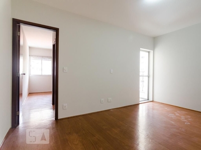 APARTAMENTO no 3º andar com 1 dormitório e 1 garagem