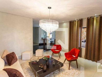 Casa com 4 quartos à venda no bairro Sagrada Família, 290m²