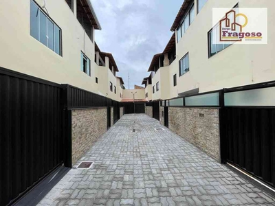 Casa em Condomínio com 3 quartos à venda no bairro Jardim Caiçara, 180m²