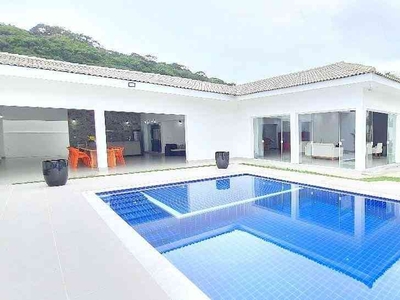Casa em Condomínio com 6 quartos à venda no bairro Jardim Acapulco, 525m²