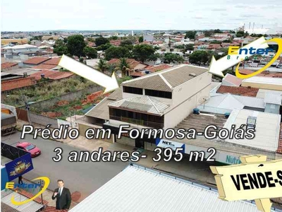 Garagem para alugar no bairro Aeroporto Int. Santa Genoveva, 395m²