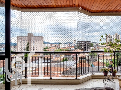 Apartamento à venda em Vila Galvão com 148 m², 4 quartos, 1 suíte, 3 vagas