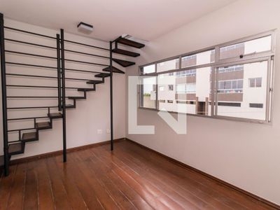 APARTAMENTO no 3º andar com 2 dormitórios e 1 garagem