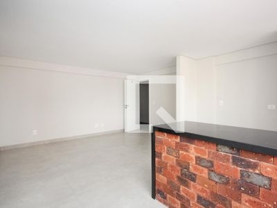 APARTAMENTO no 7º andar com 2 dormitórios e 2 garagens