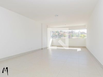 APARTAMENTO no 4º andar com 3 dormitórios e 3 garagens