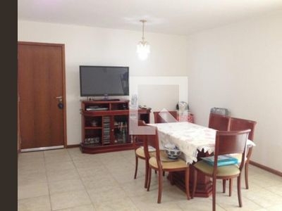 APARTAMENTO no 3º andar com 4 dormitórios e 2 garagens