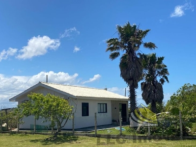 Casa à venda no bairro ITAPIRUBÁ em Laguna